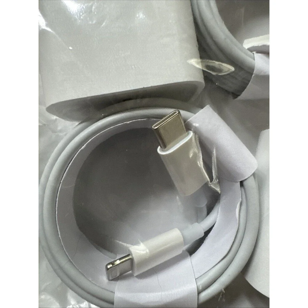 2 Pack 20 Watt Charger USB-C From Charger to Lightening